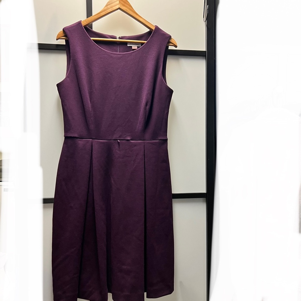 Calvin Klein dress size 10 in maroon.